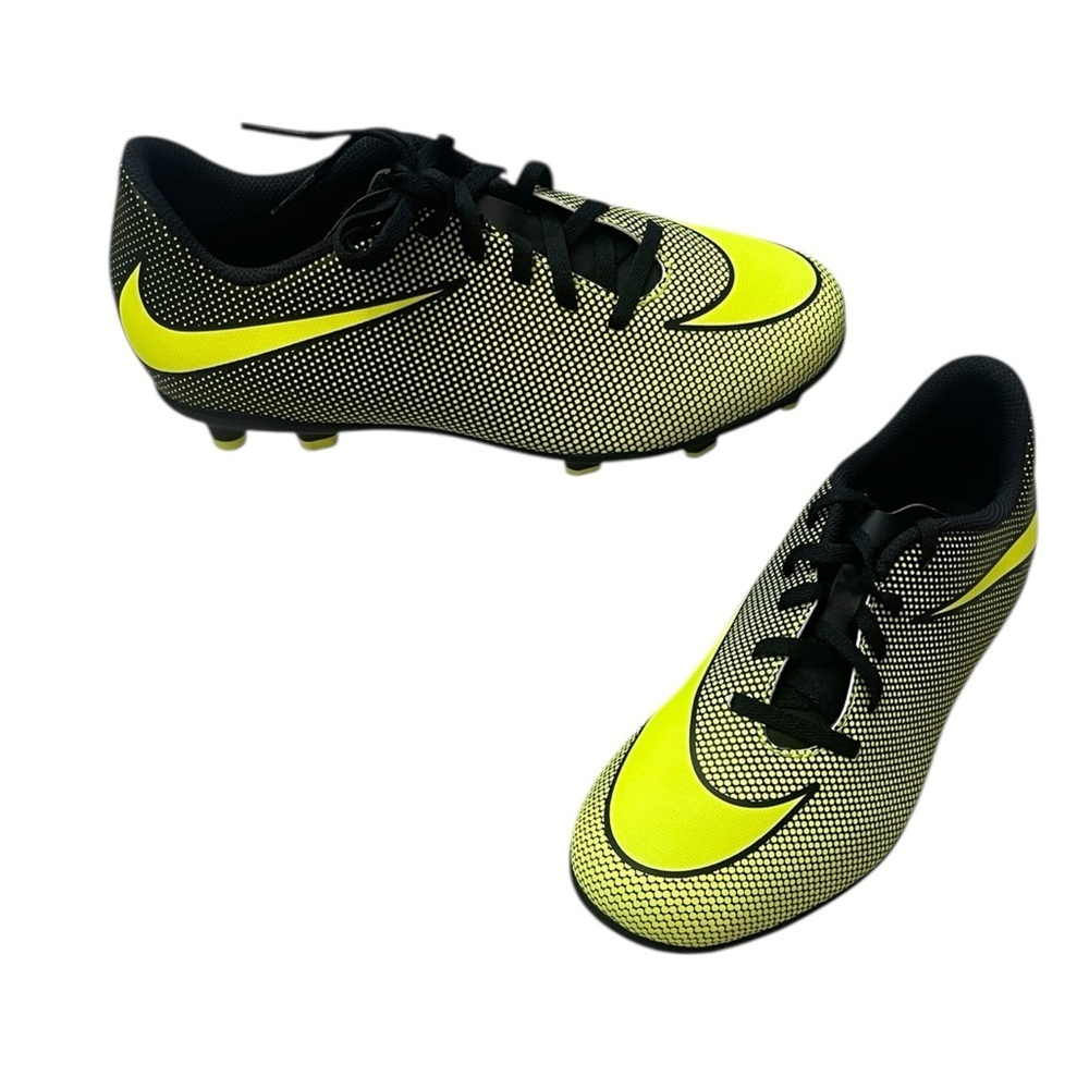 Nike Jr. Bravata II Firm-Ground Neon Yellow Black Soccer Cleats Youth size 5.5